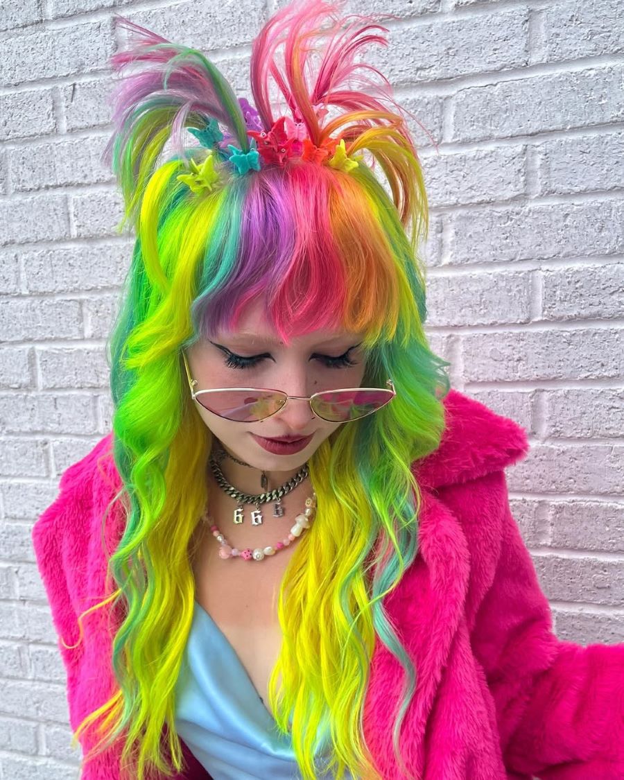 Neon Hair Color Transformation, image by @chicomullet on Instagram